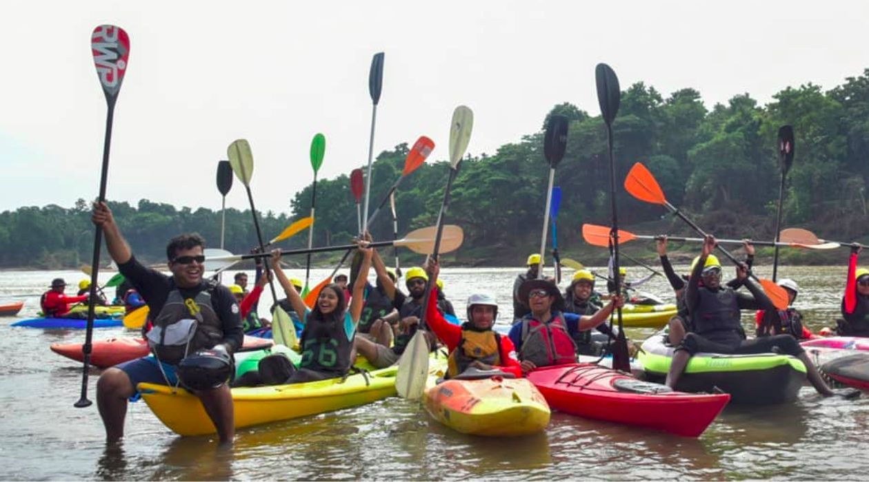 From Screens to Streams: Reconnecting Families Through Outdoor Fun